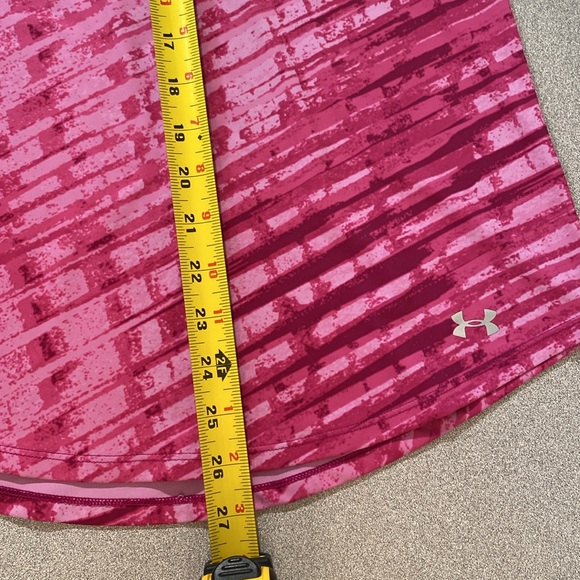 Under Armour - heat gear v-neck top. Size S - Picture 8 of 8